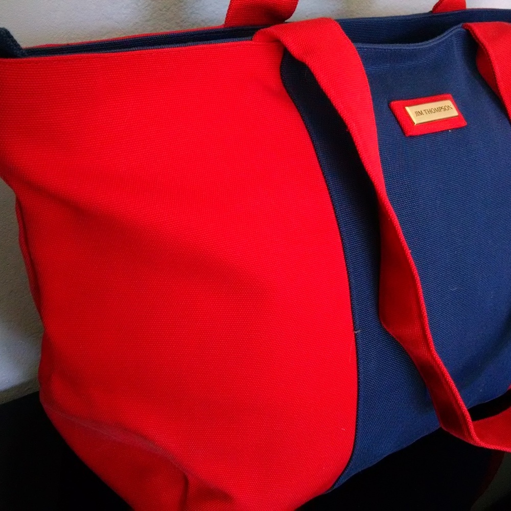 Jim Thomson Tote bag. Spacious. Lined.